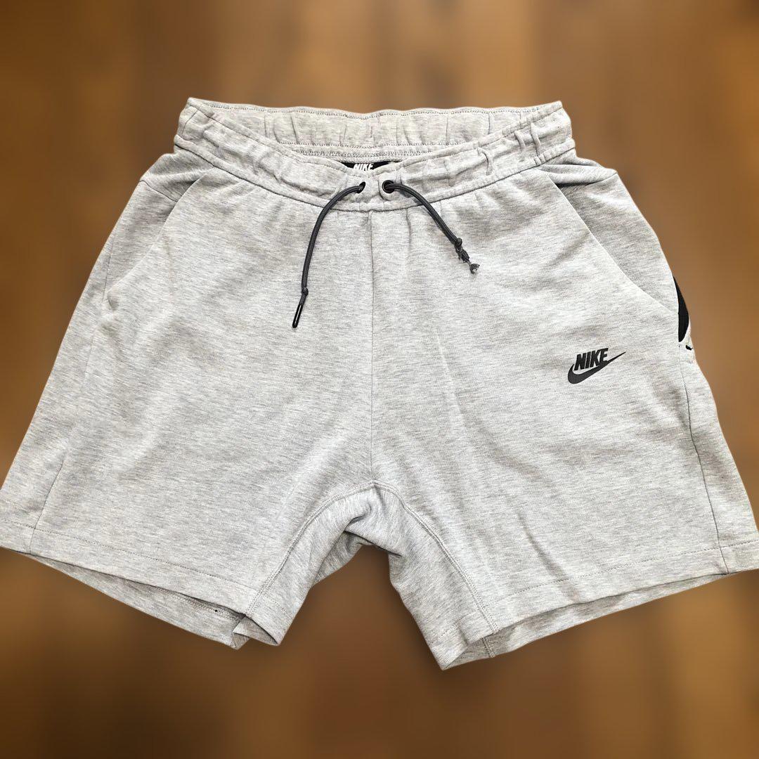 M NIKE テックフリースショーツ 黒 ハーフパンツ ナイキ - メルカリ