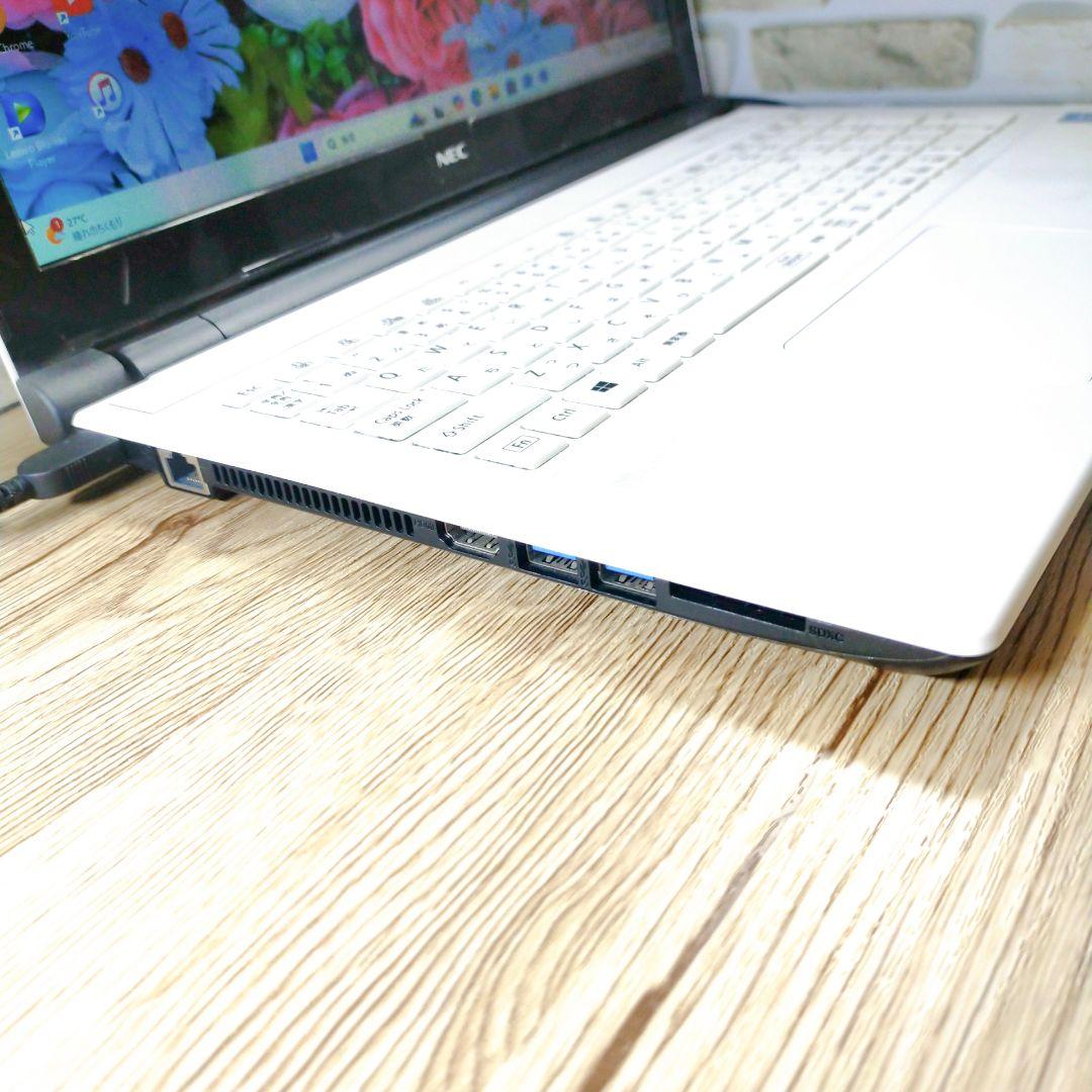 新品級の綺麗さ✨️薄型NECノートパソコン！Windows11♪office付き