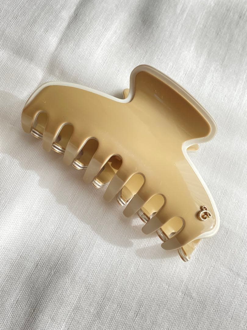 コンプレックスビズ ヘアクリップ ベージュ