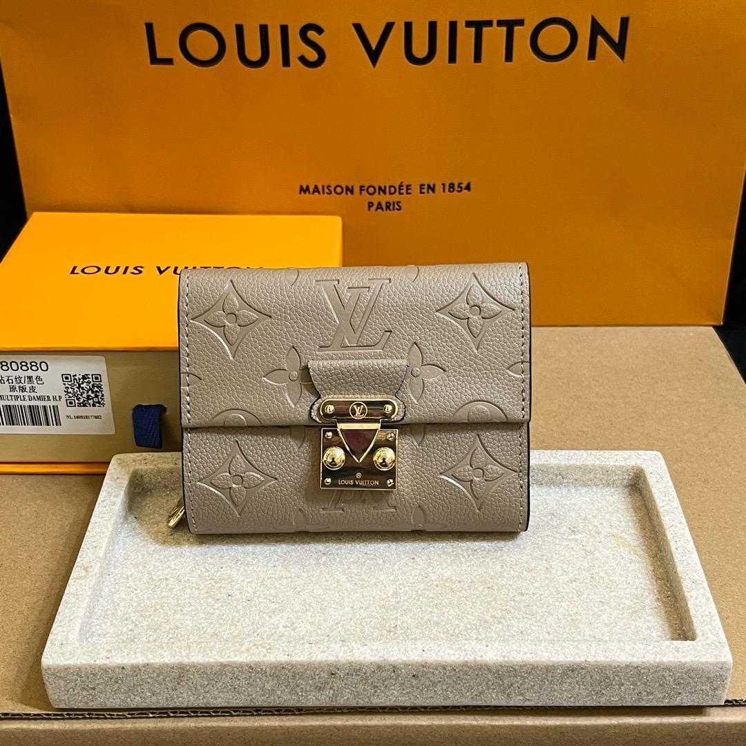 LOUIS VUITTON 三つ折り財布 ベージュ モノグラム!!!