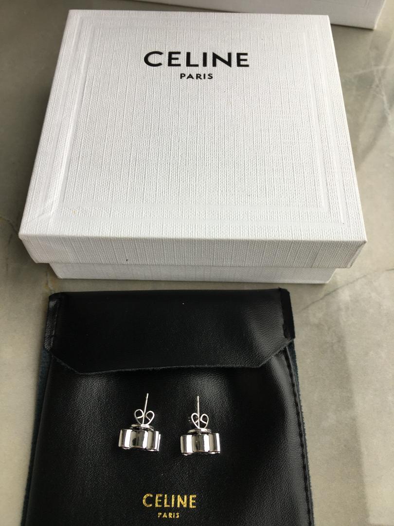 CELINE セリーヌ ピアス