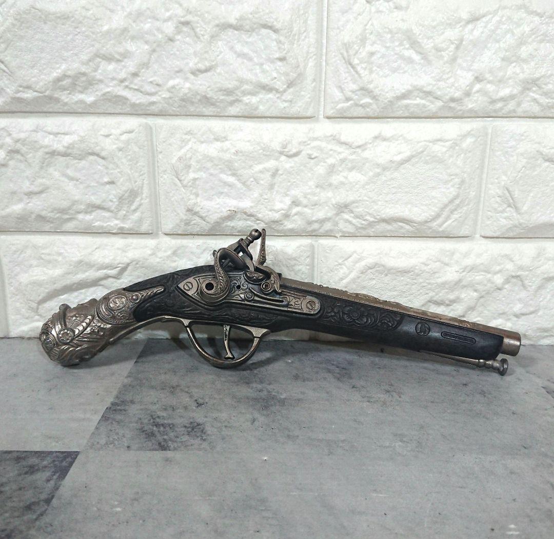 海賊　ジャックスパロウの銃 稀少 GONHER パイレーツオブカリビアン ジャック・スパロウの銃