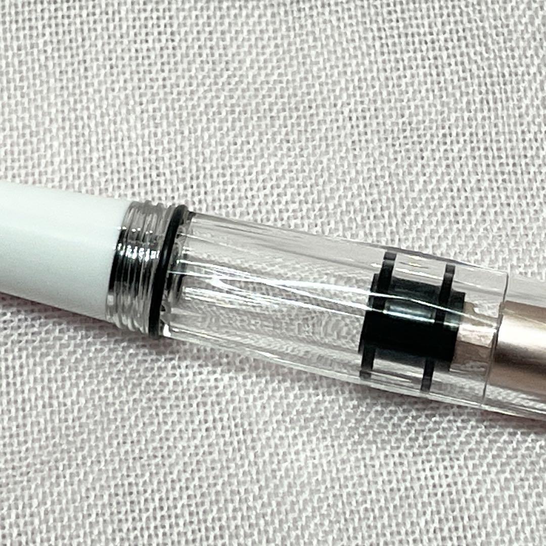 ツイスビー（TWSBI）ダイヤモンドミニ／ホワイトローズゴールド／スタブ