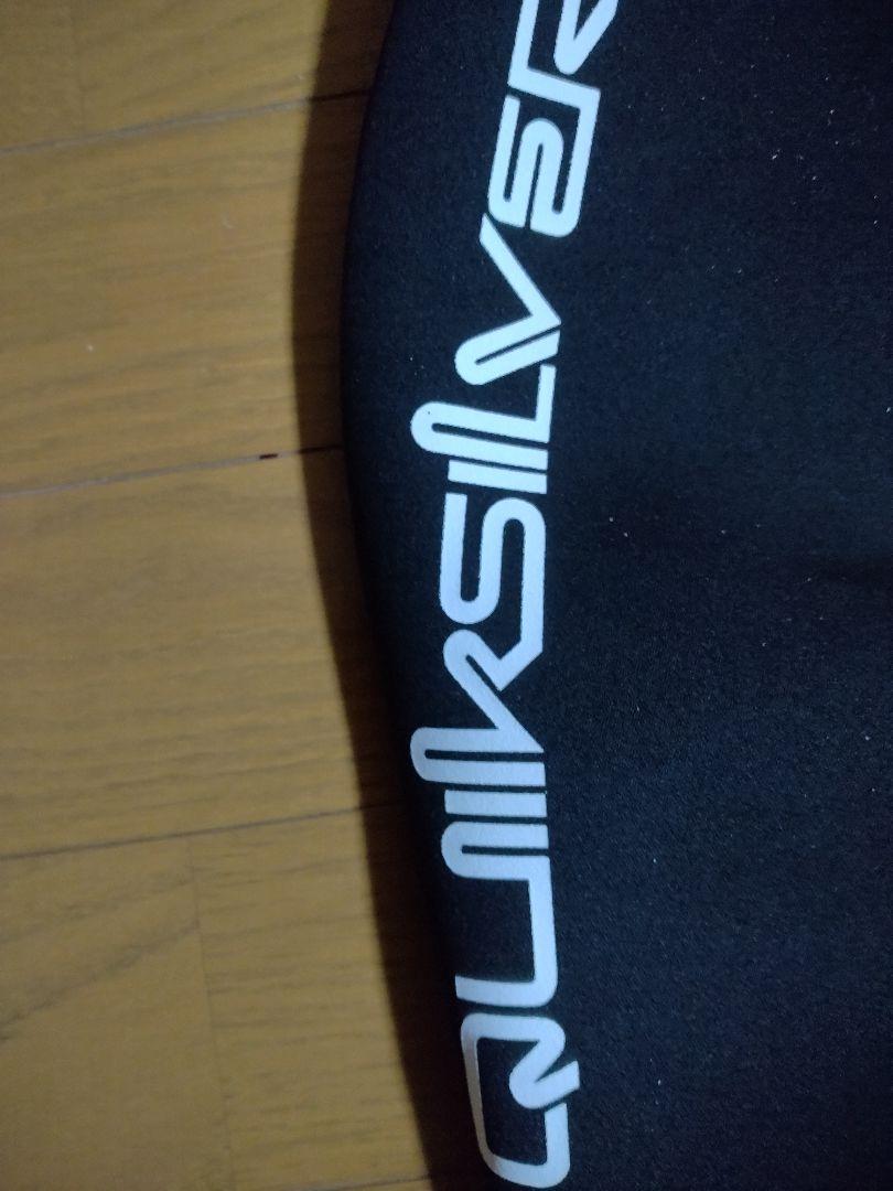 美品！QUIKSILVER スプリングMサイズ