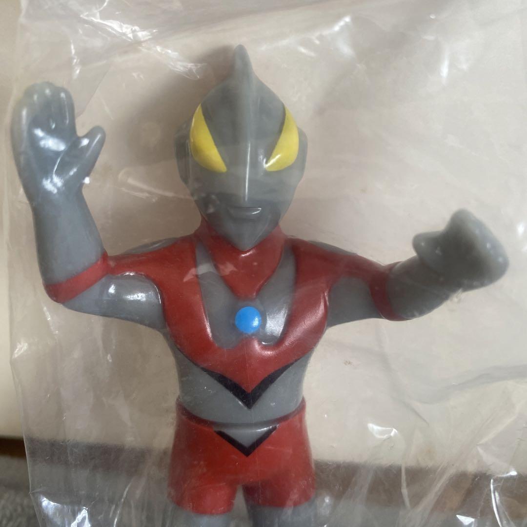 ブルマァク　怪獣シリーズ　ニセウルトラマン　新品