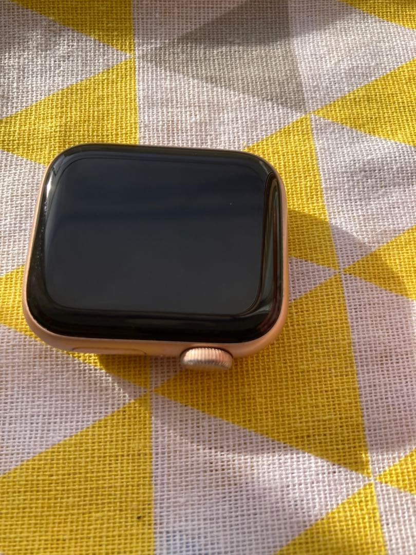 バッテリー100% Apple Watch SE ピンクゴールド 初めてセット