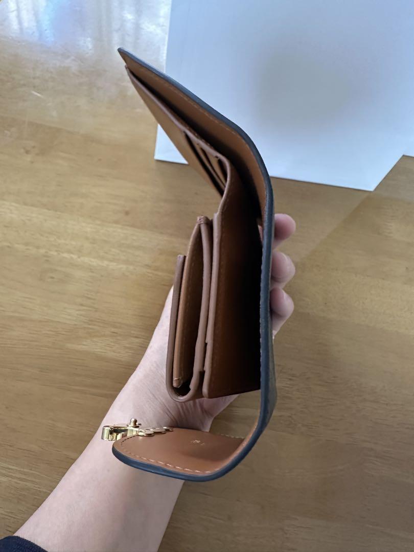 【週末限定お値下げ】CELINE  セリーヌ　正規品　トリオンフ　三つ折り　財布