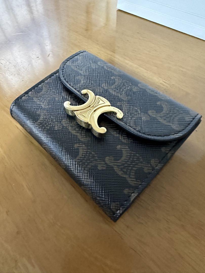 【週末限定お値下げ】CELINE  セリーヌ　正規品　トリオンフ　三つ折り　財布