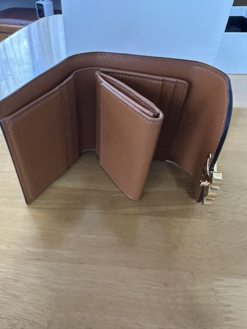 【週末限定お値下げ】CELINE  セリーヌ　正規品　トリオンフ　三つ折り　財布