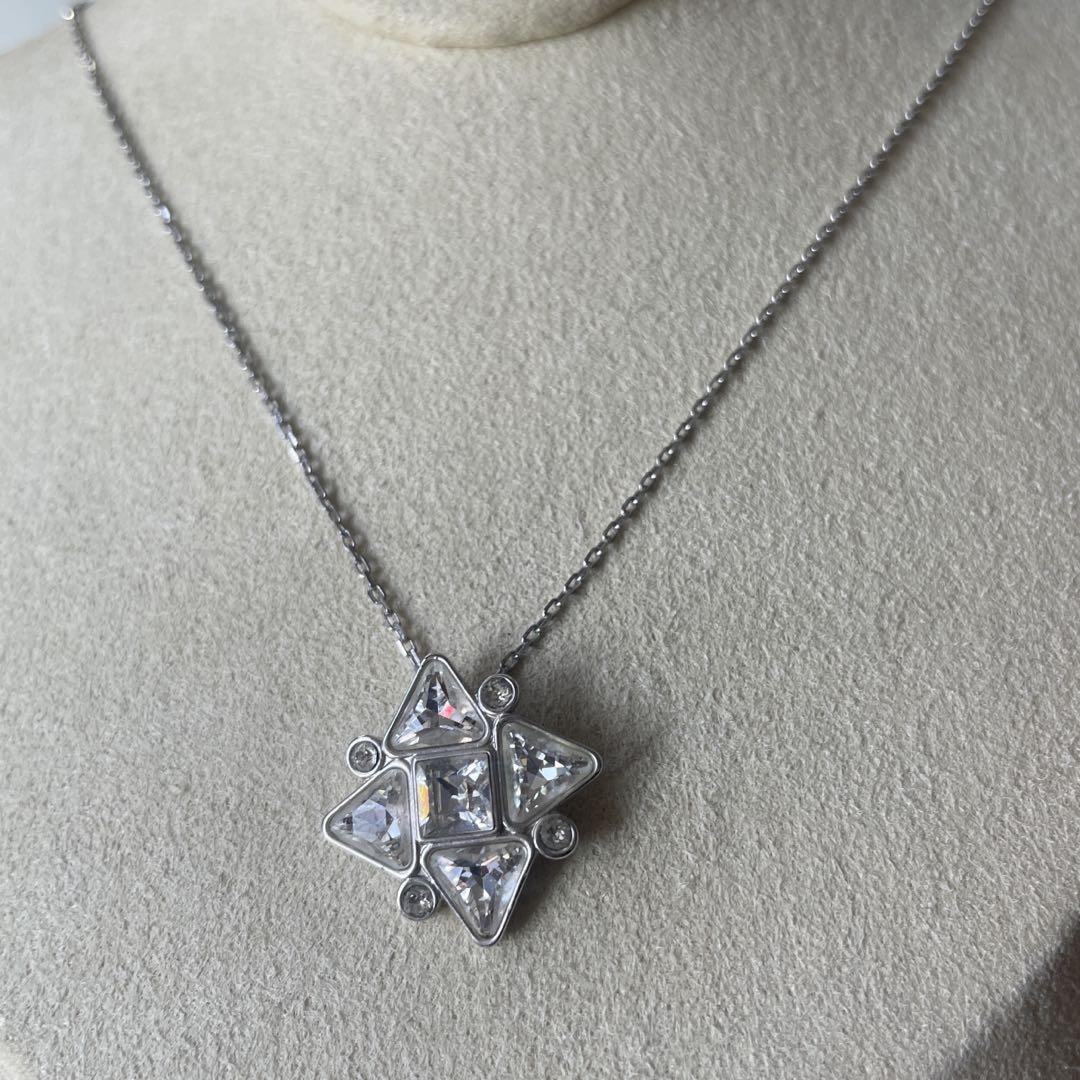 SWAROVSKI ネックレス