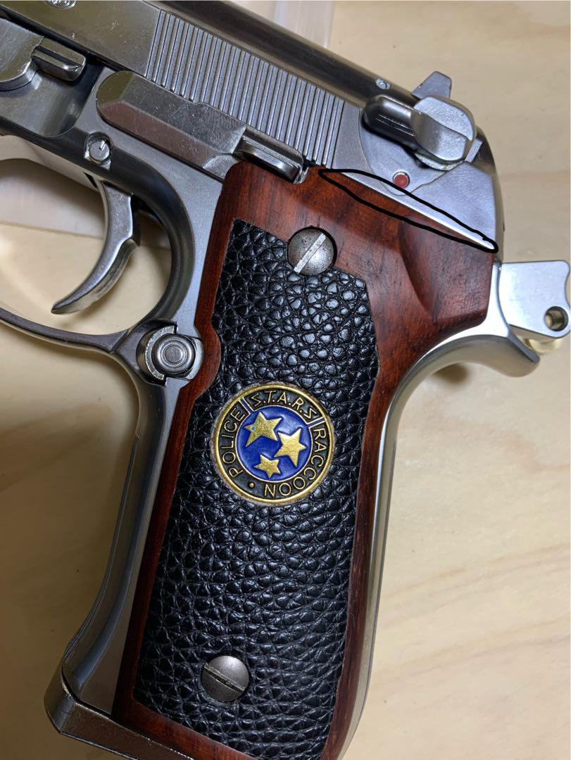 レア物　新品ベレッタ m9用サムライエッジ木製、革グリップ　メタリオン金属製 レア物 新品ベレッタ m9用サムライエッジ木製、革グリップ