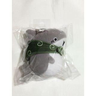 サメのぬいぐるみ 緑の帯付き