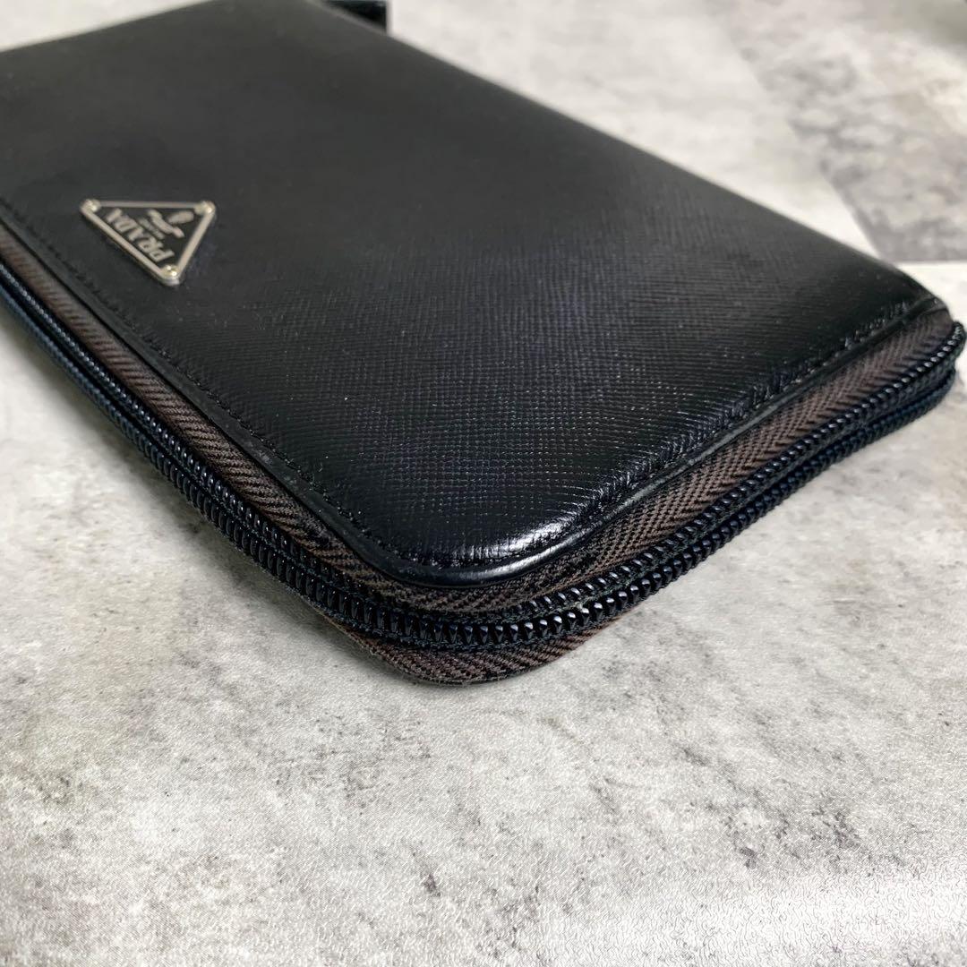 PRADA プラダ　三角ロゴ　サフィアーノ　ラウンドジップ　ブラック 長財布