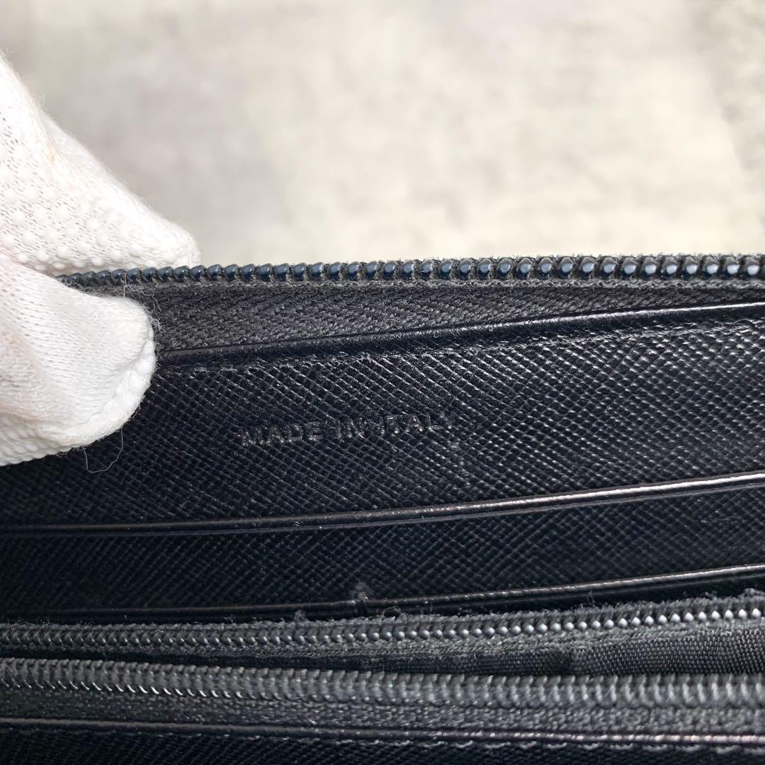 PRADA プラダ　三角ロゴ　サフィアーノ　ラウンドジップ　ブラック 長財布