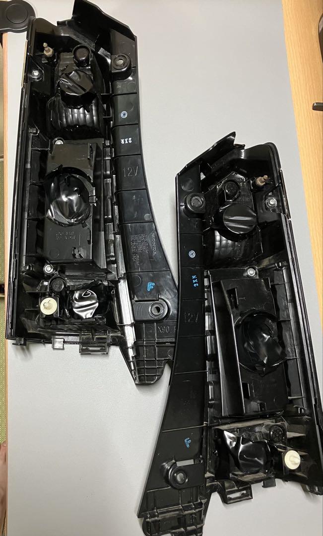 NBOX JF1.2カスタム 純正テールレンズ スモーク加工品中古