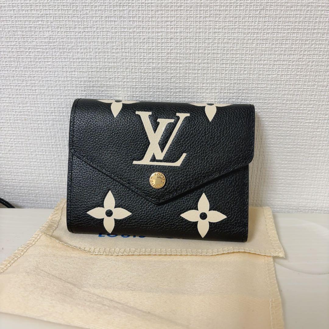 【在庫残り1❗️】新品未使用！ポルトフォイユ ヴィクトリーヌ 高級 折り財布