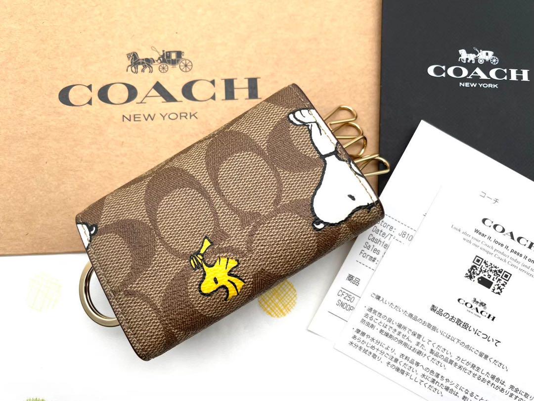 海外輸入 新品未使用 COACH コーチ キーケース スヌーピー カーキ