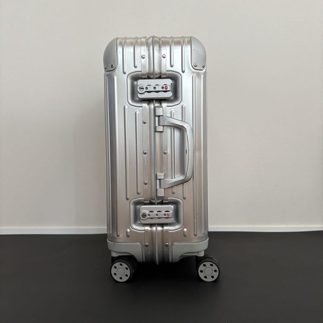 生涯保証・2023年製・美品　RIMOWA ORIGINAL CABIN 35L 生涯保証・2023年製・美品 RIMOWA ORIGINAL CABIN 35L - メルカリ