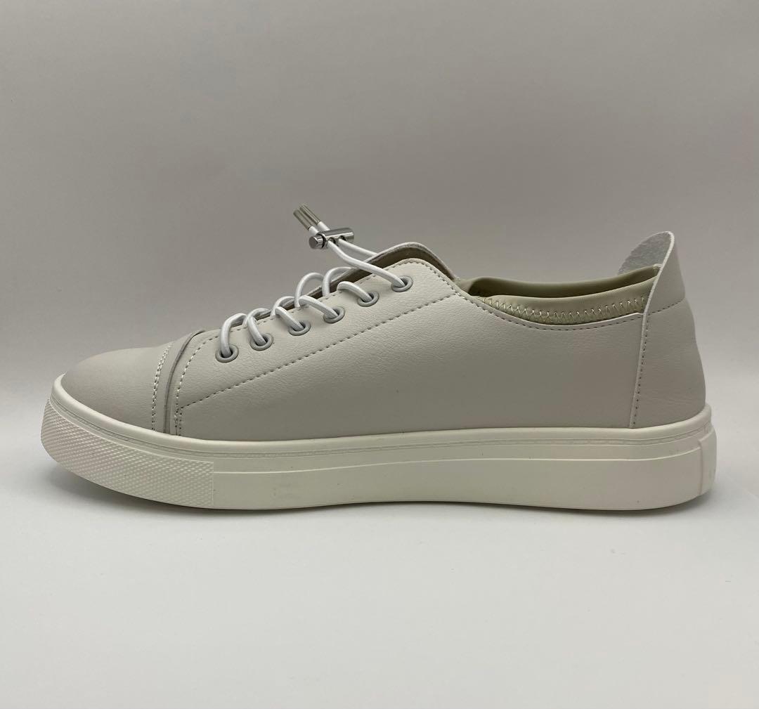 Lucida 軽量 エコスニーカー アイボリー 新品未使用 箱付き