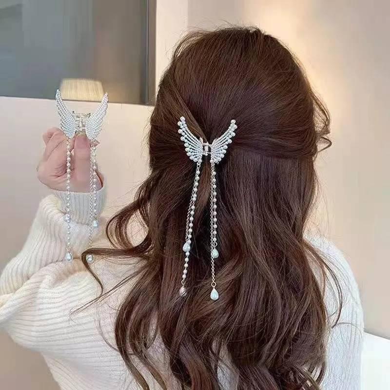 バンスクリップ ヘアクリップ バタフライ パール 韓国 - メルカリ バンスクリップ ヘアクリップ バタフライ パール 韓国 - メルカリ