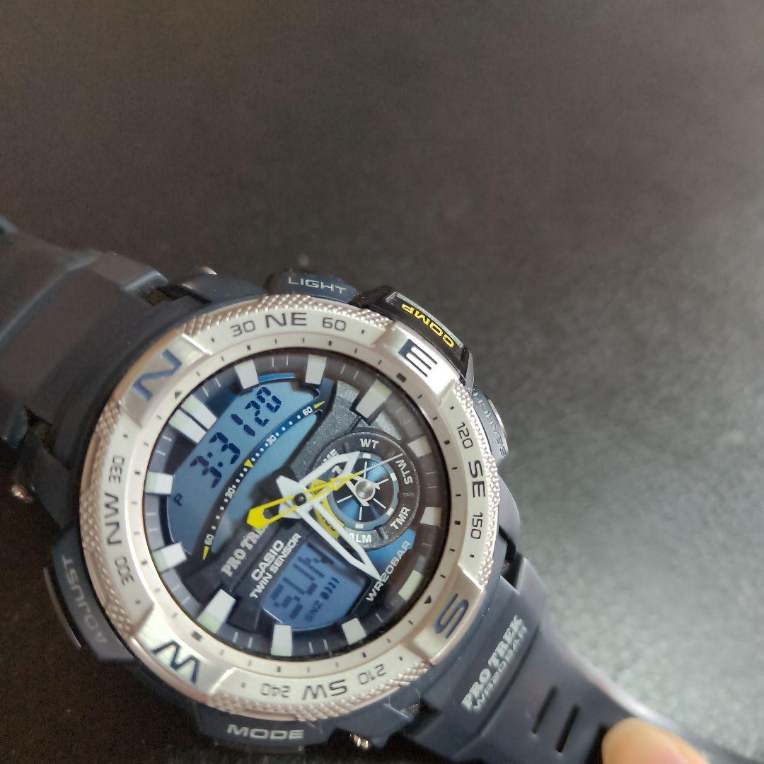 CASIO　pro trek twin sensor メンズ　腕時計
