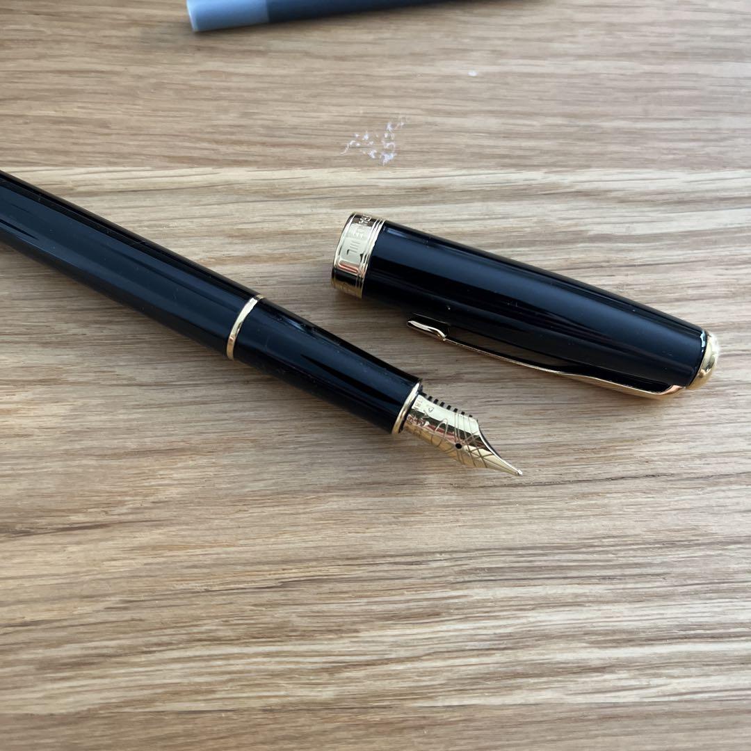 Parker パーカー　万年筆 黒　18k750 インクカードリッジ付