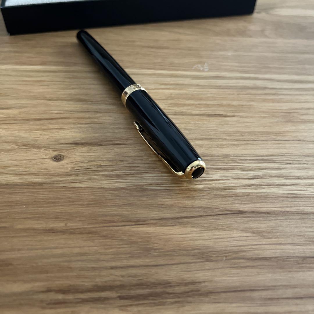 Parker パーカー　万年筆 黒　18k750 インクカードリッジ付