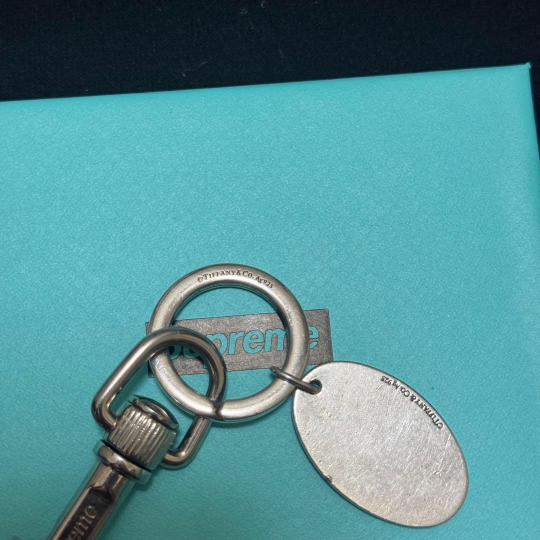Supreme Tiffany Oval Tag Keyring - メルカリ