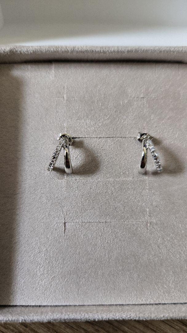 新品　未使用　ete　ビジュー ダブルライン ピアス