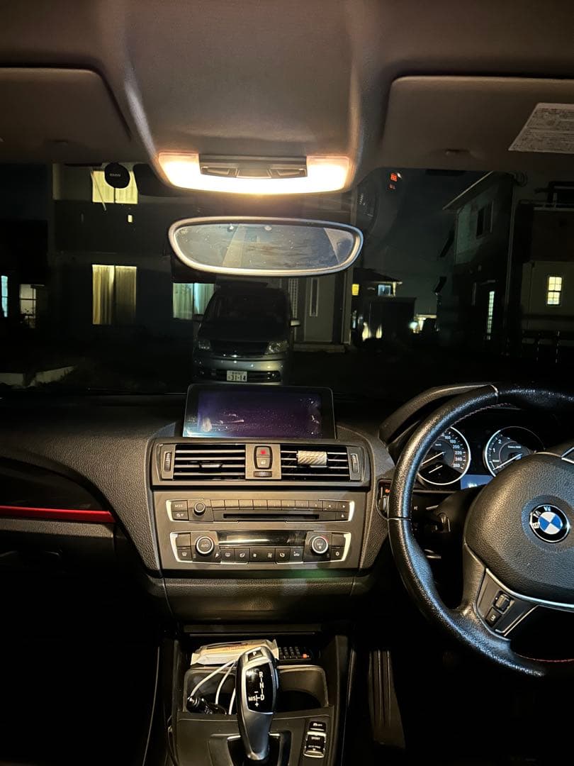 BMW 1シリーズ ホワイト 116i