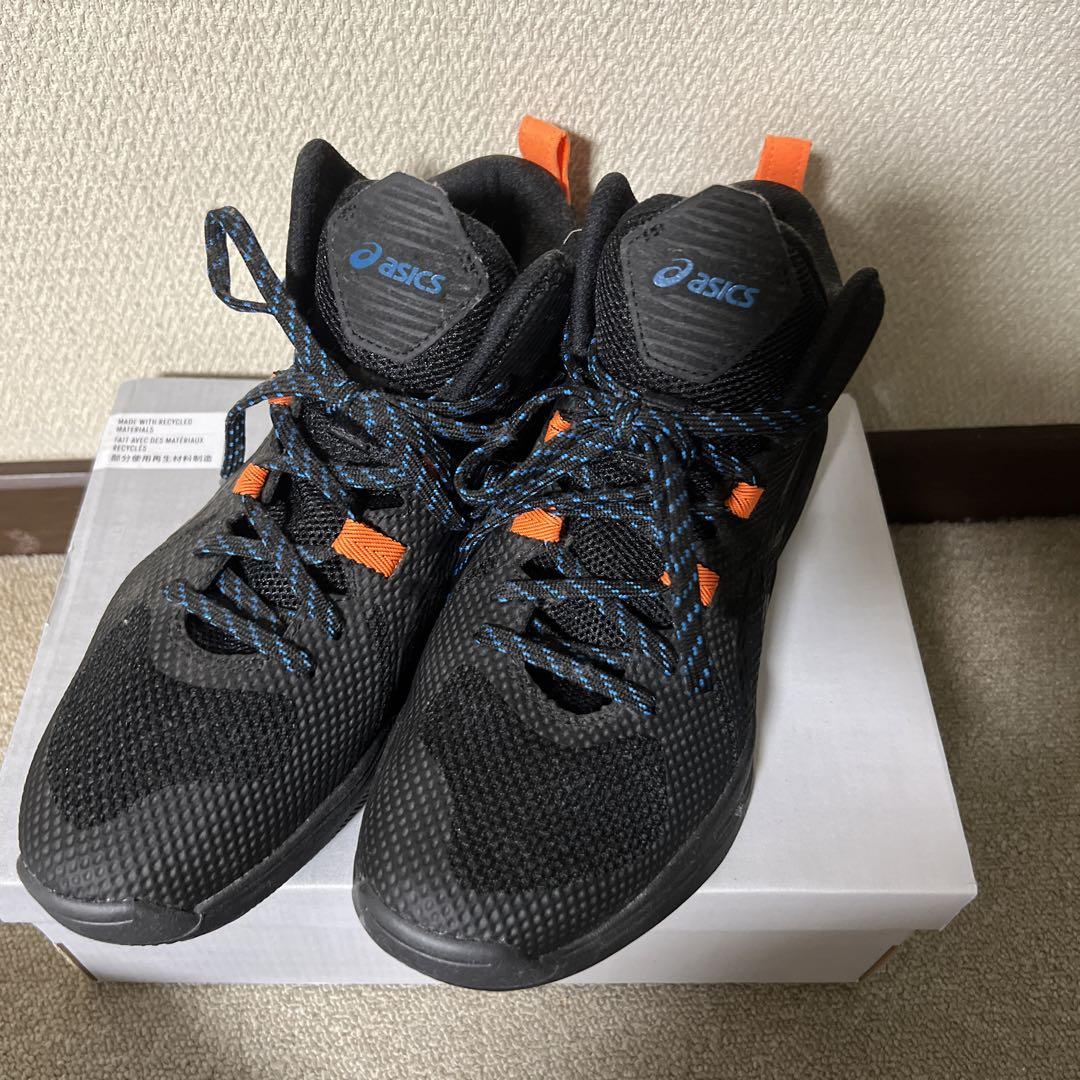 独創的
asics スニーカー 独創的
asics スニーカー