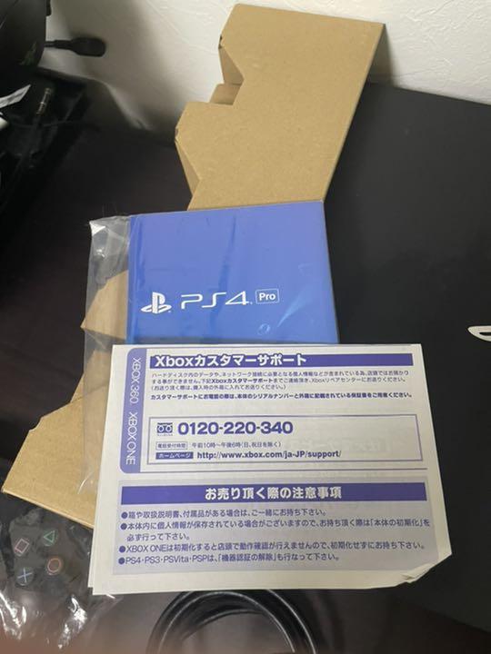 PS4pro CUH-7000BB01 容量1TL PS4pro CUH-7000BB01 容量1TL