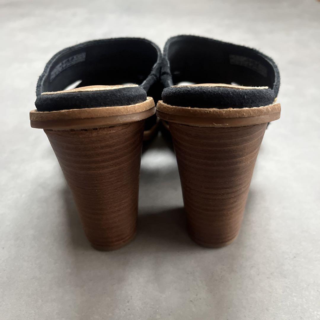 UGG サンダル チャンキーヒール CELIA 24cm ネイビー - メルカリ