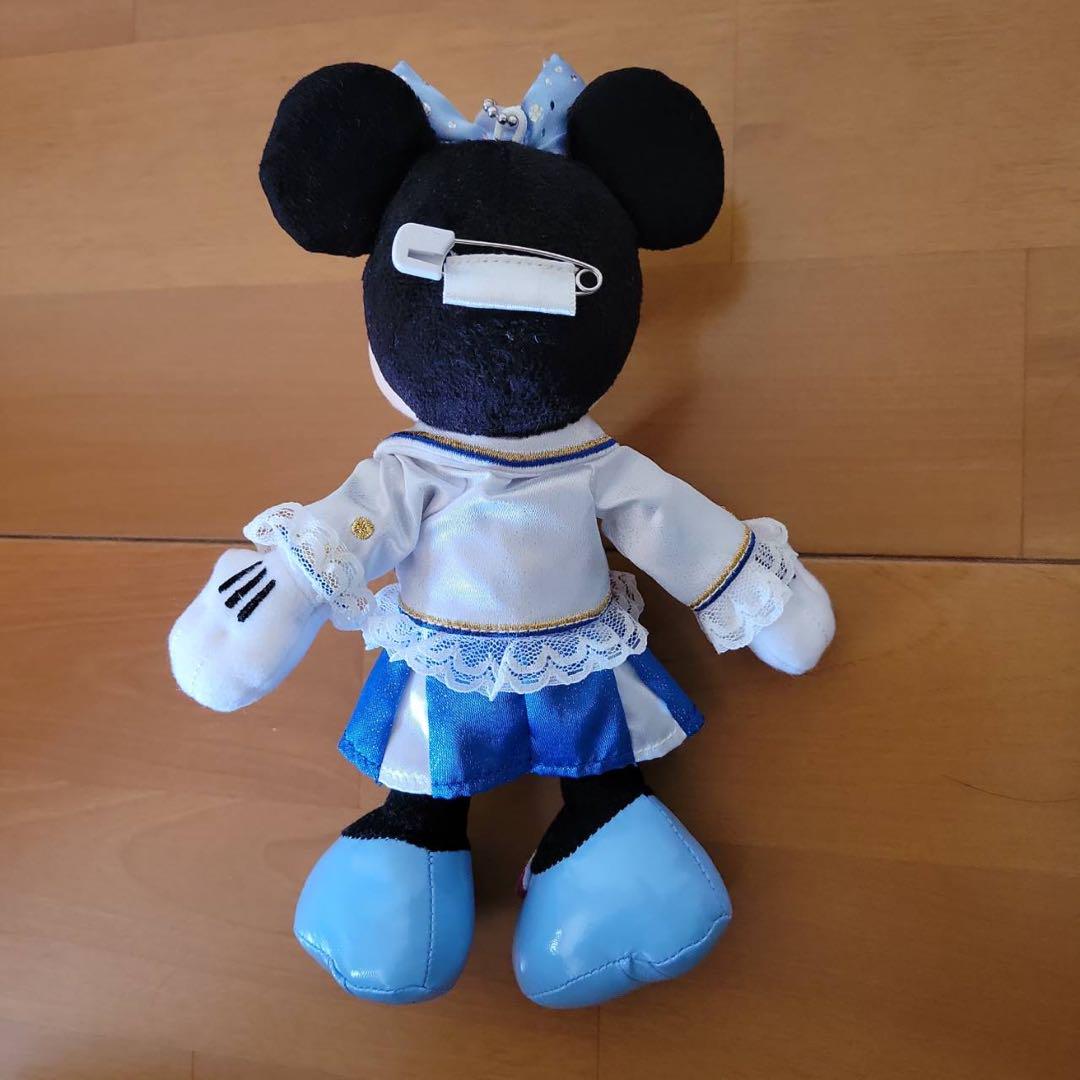 ミニー ぬいぐるみバッジ ロマンス - メルカリ