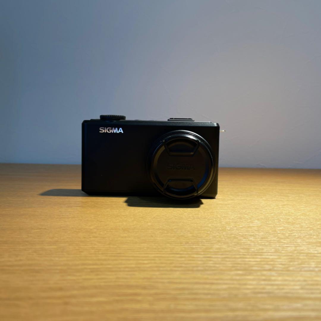 26500円 独特の素材 SIGMA DP2 MERRILL 付属品あり