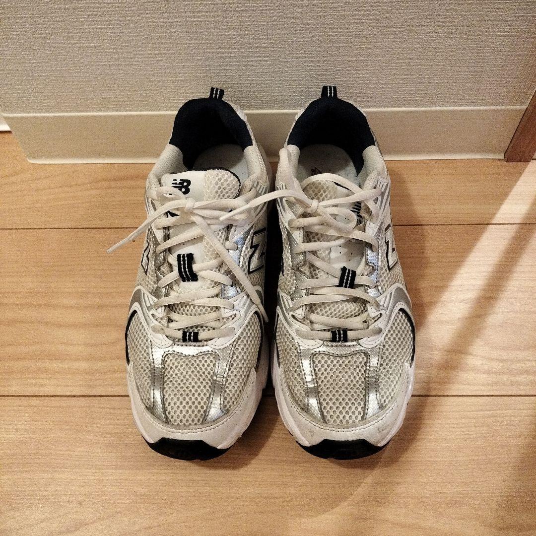 ニューバランス 530 ニューバランス 530