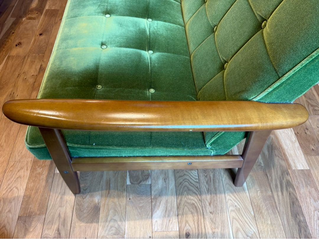 ミッドセンチュリー 緑色ファブリックソファやや傷や汚れあり