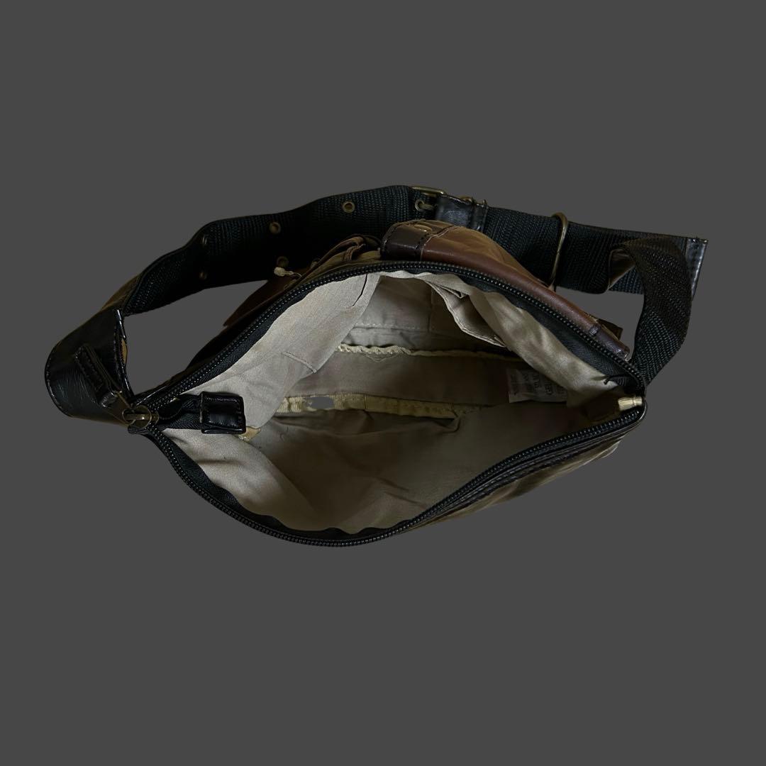 leather shoulderbag目立った傷や汚れなし