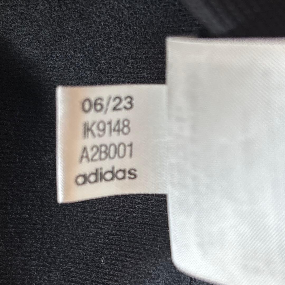✨希少✨アディダス ジェンダーニュートラル M 黒 白 完売品 ✨希少✨アディダス ジェンダーニュートラル M 黒 白 完売品