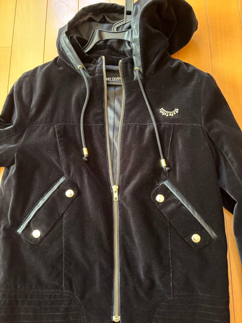 MARY QUANT フード付きブラックジャケット MARY QUANT フード付きブラックジャケット