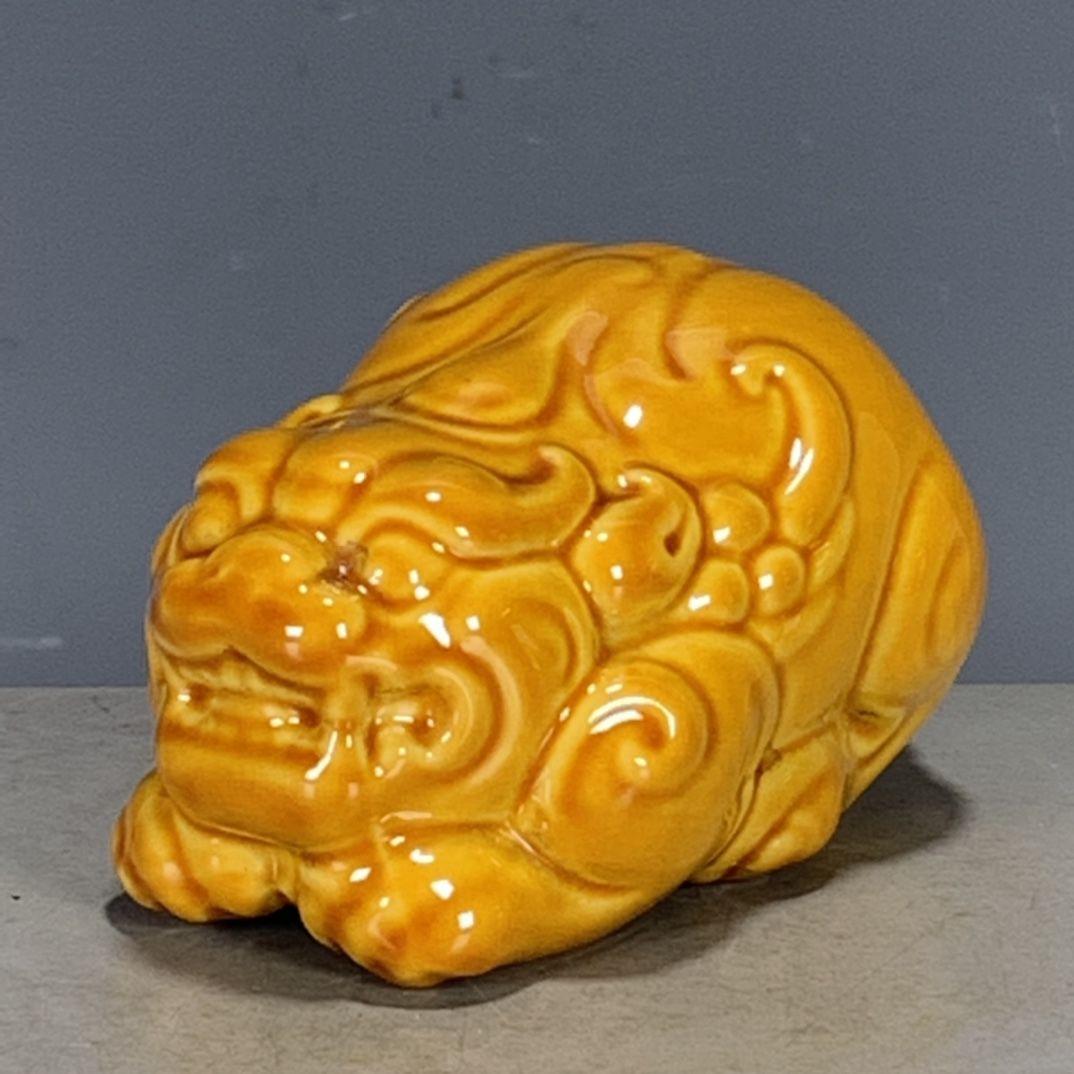 帝王黄釉神獣 茶道茶寵 景徳鎮 陶磁器 装飾品 現代工芸品 美術品 置物