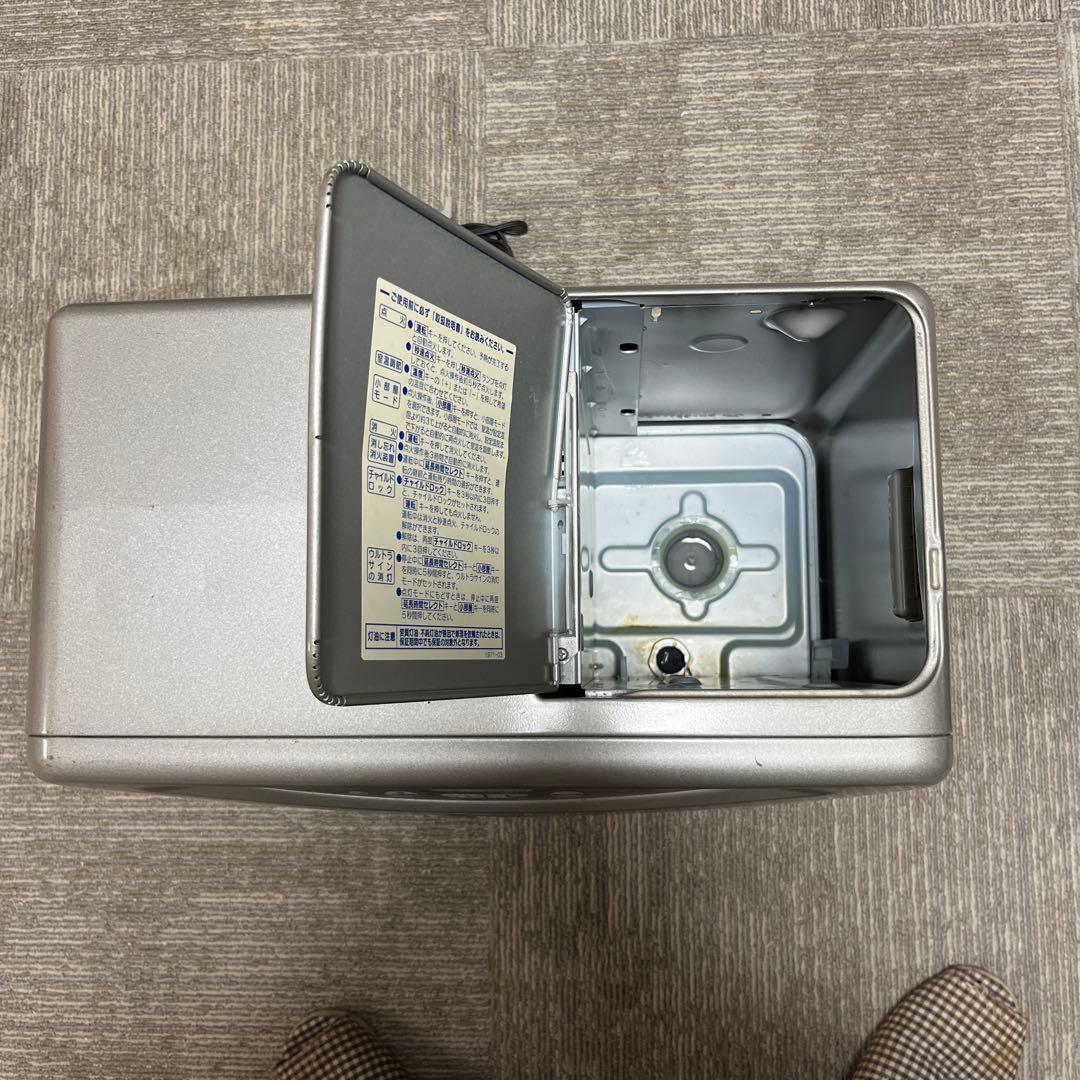 石油ファンヒーター FH-G5711BYCORONA