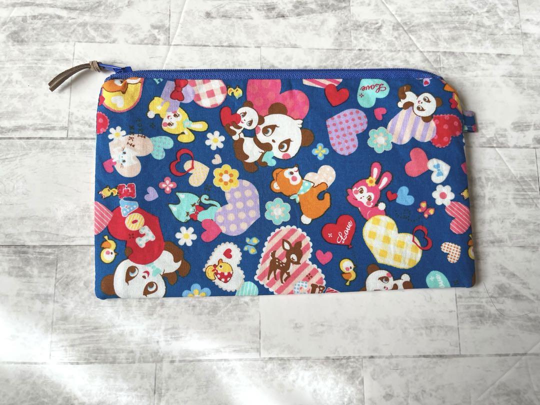 友人大絶賛‼️ハンカチ切らずにイチゴ型ポーチ🍓 ハンカチ