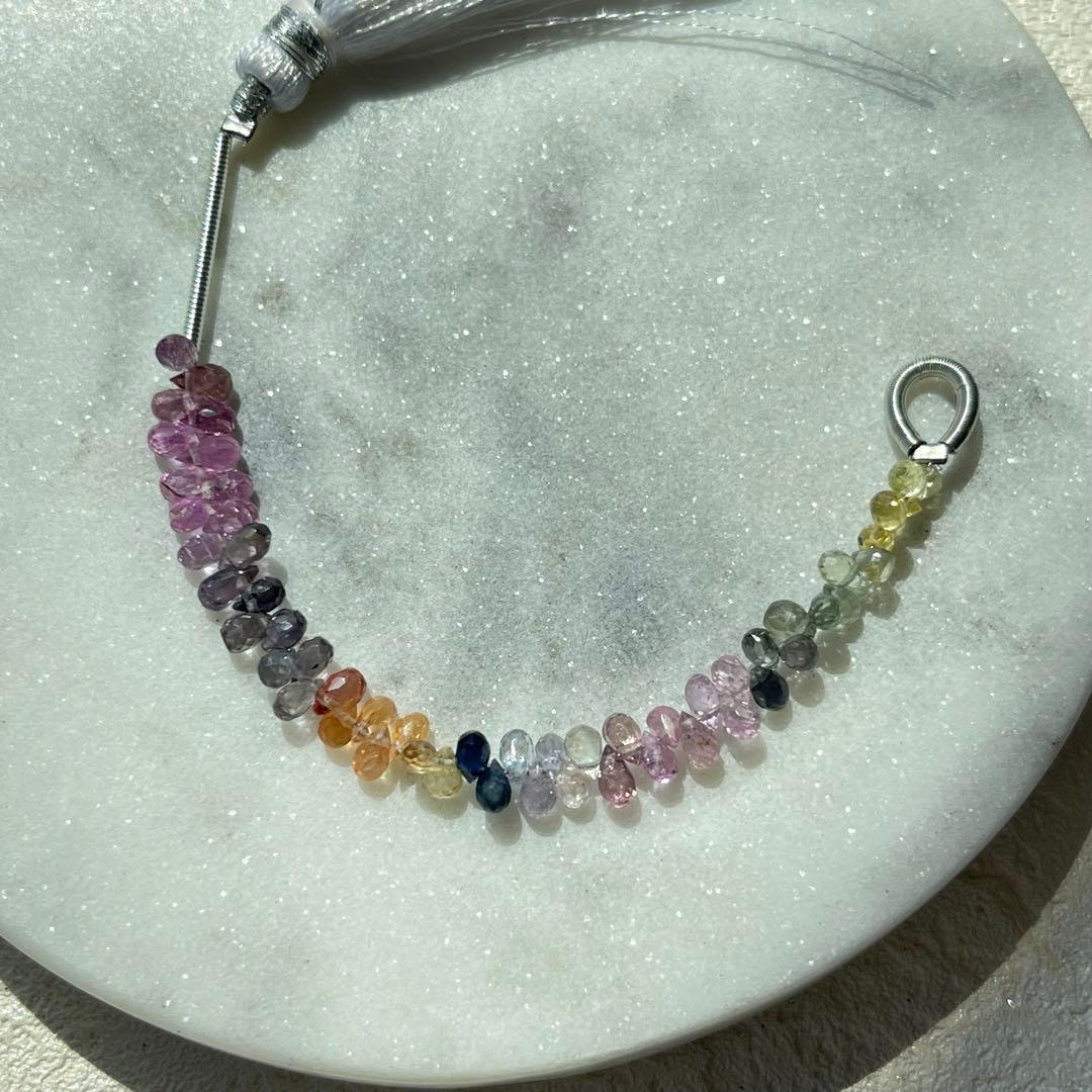 マルチカラー サファイア ブリオレットドロップ 54石