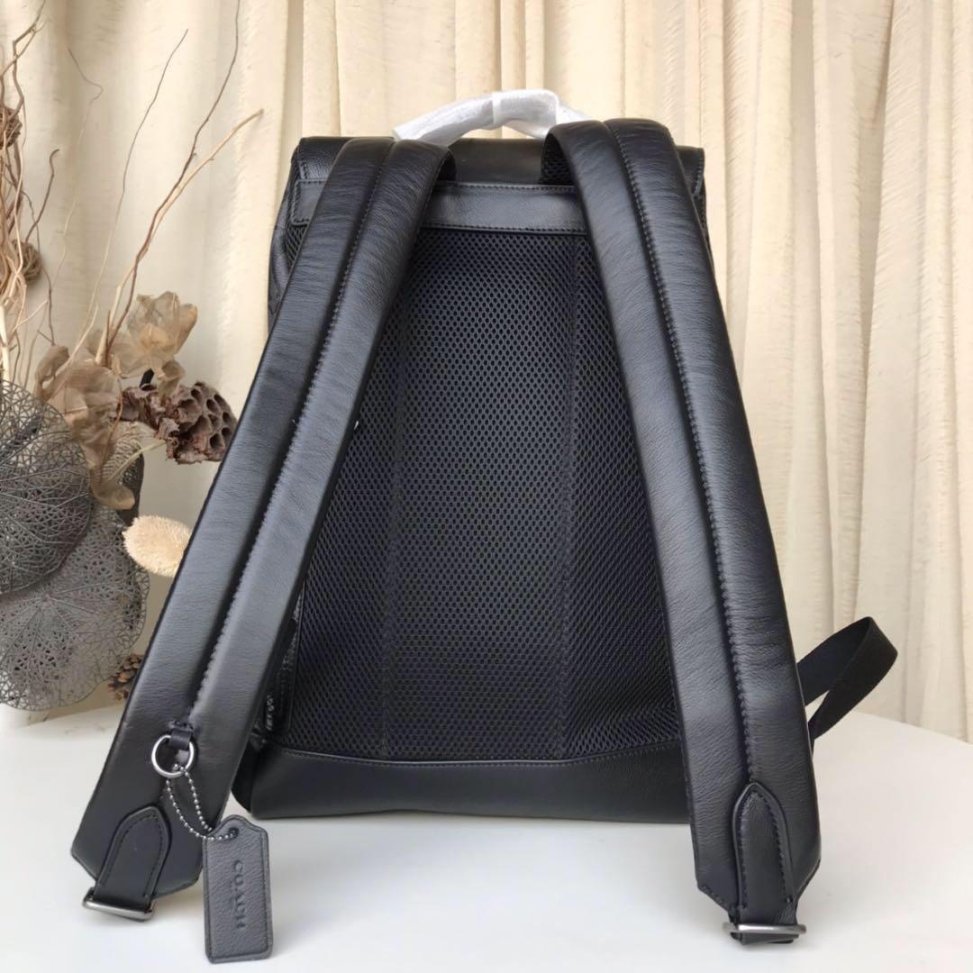 新品 COACH トラック ブラック バックパック C2712