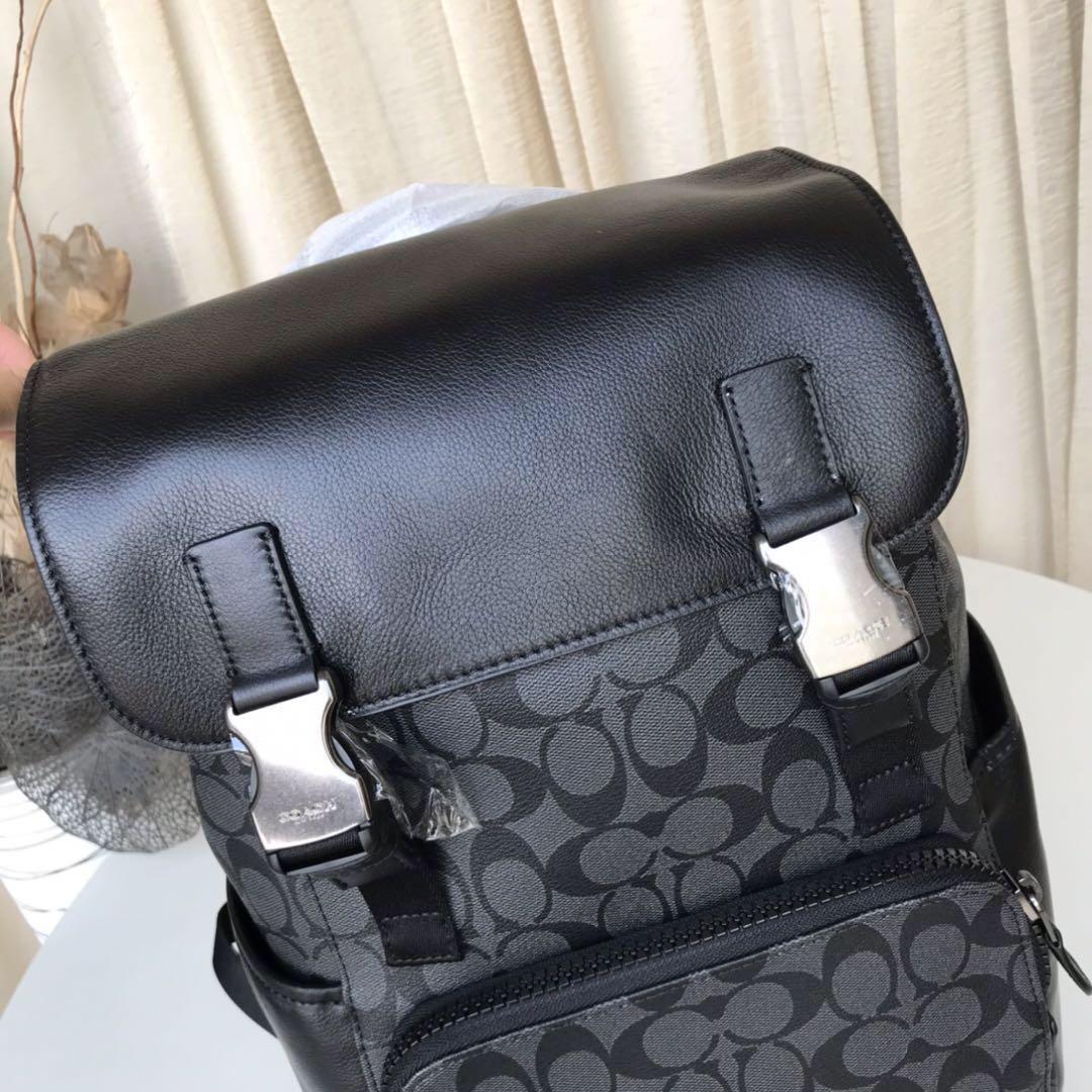 新品 COACH トラック ブラック バックパック C2712