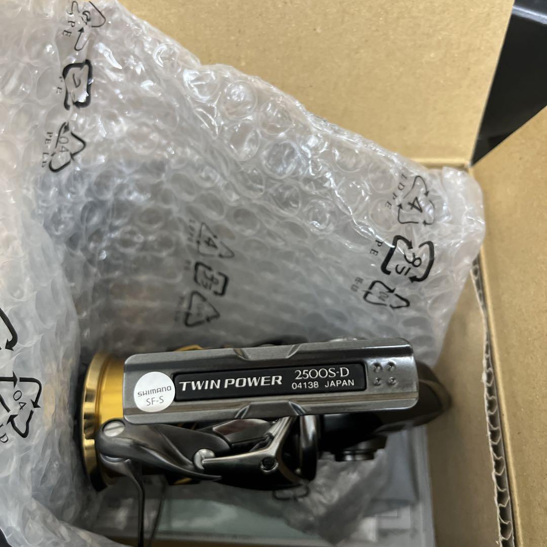 【新品未使用】シマノ TWIN POWER 2500S ②