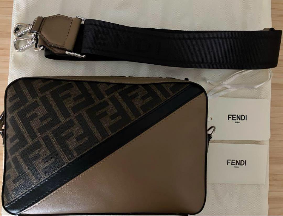 FENDI フェンディ ダイアゴナル カメラケース　ショルダーバッグ