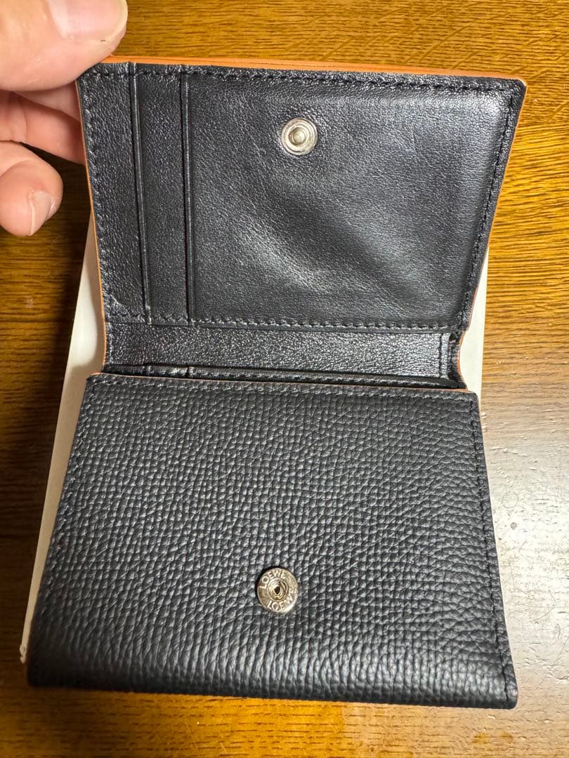 LOEWE 三つ折り財布