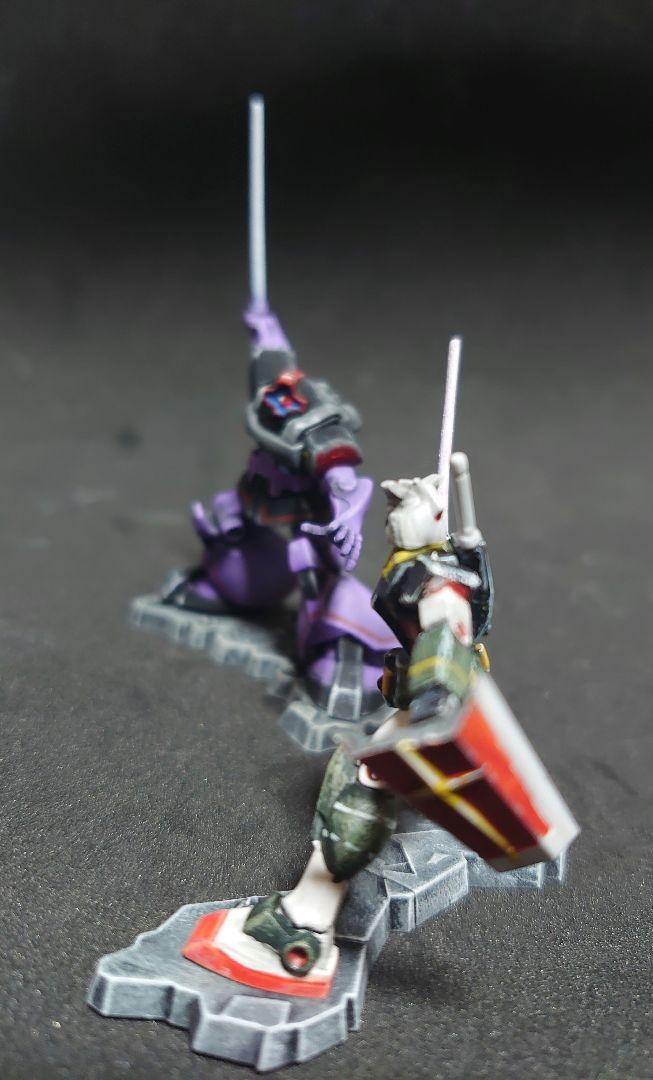 G*Z様 チョコプラ ガンダム vs ドム リペイント チョコプラ ガンダム vs ドム リペイント - メルカリ